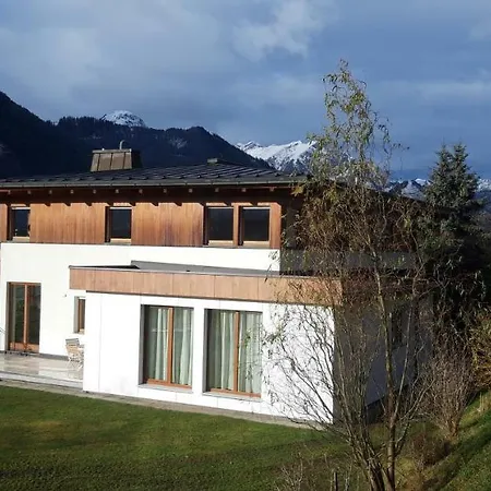 Regina Unger * Maurach (Achensee)