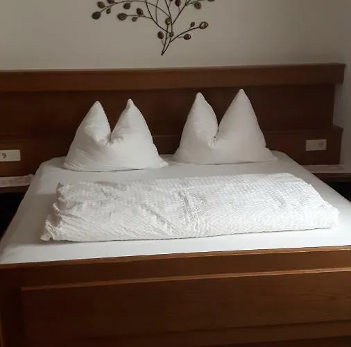 Regina Unger * 마우라흐