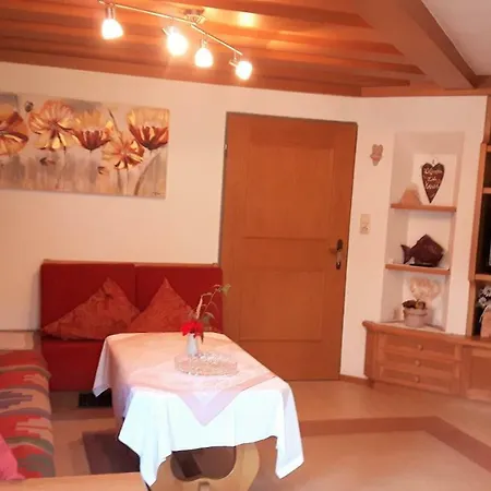 Regina Unger Apartment *